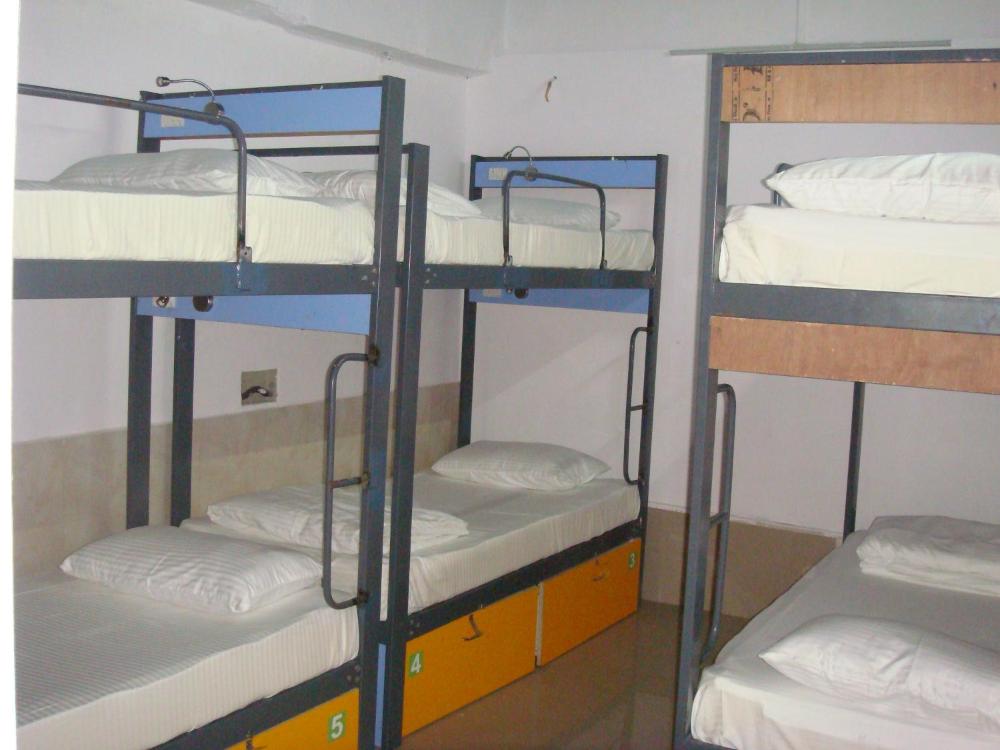 Room image 3