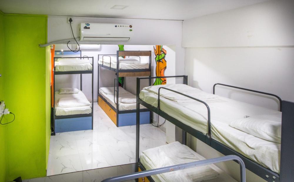 Room image 5